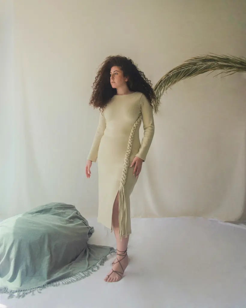 Um Al-Jadayel Braided Midi Dress